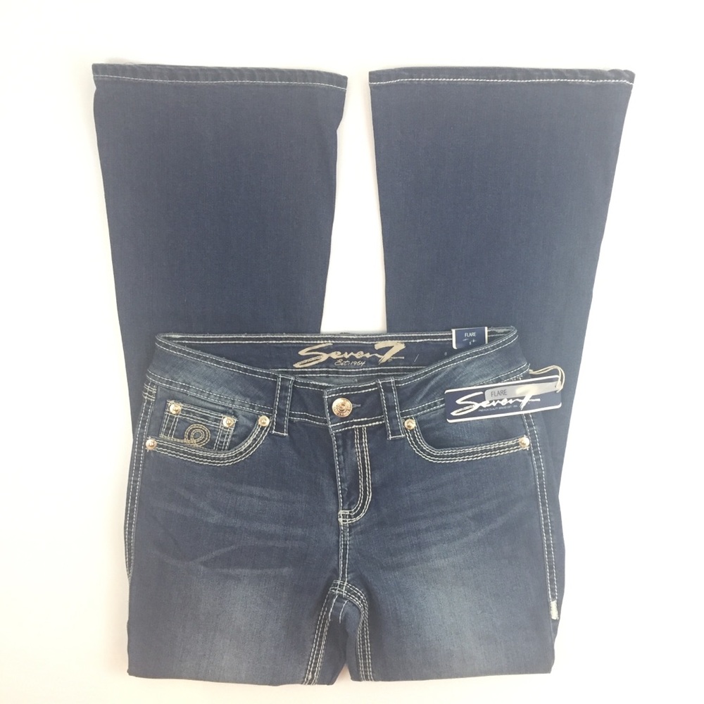 Sevens7  women’s jeans 8R Flare NWT
